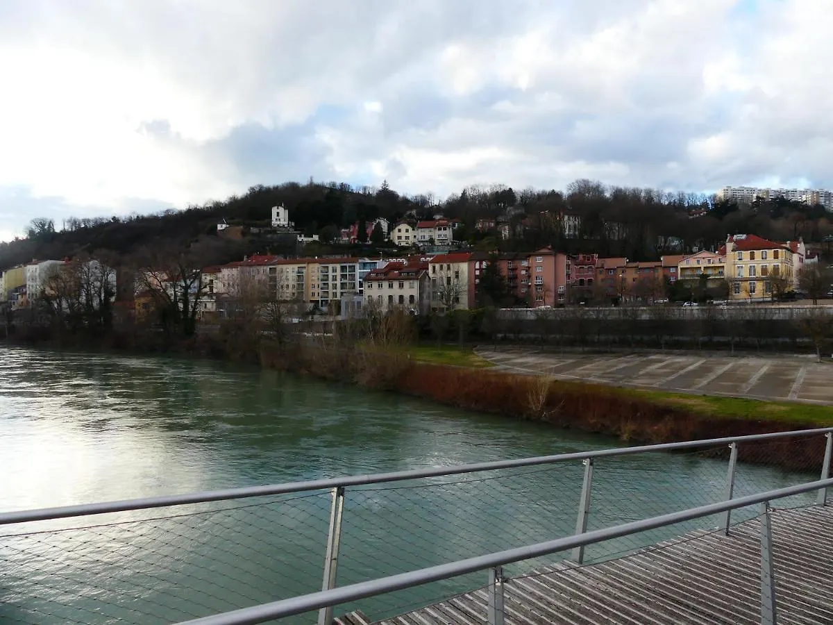 Appartement Appt T3, 55m2 proche Parc Tête D'or et quais du Rhône à Caluire-et-Cuire France